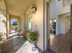 827 W Heritage Oak Court, Altadena CA 91001