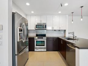 121 S Hope Street 408, Los Angeles CA 90012