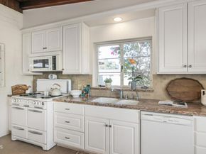 50 Grace Terrace, Pasadena CA 91105