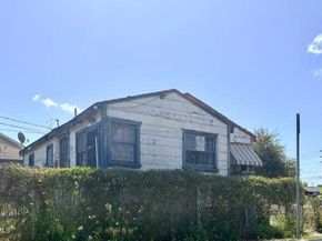 203 E 107th Street, Los Angeles CA 90003