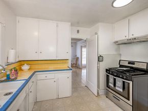 1139 N Heliotrope Drive, Los Angeles CA 90029