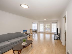 1139 N Heliotrope Drive, Los Angeles CA 90029