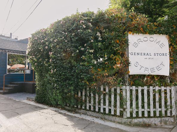 2753 Waverly Drive 302, Los Angeles CA 90039