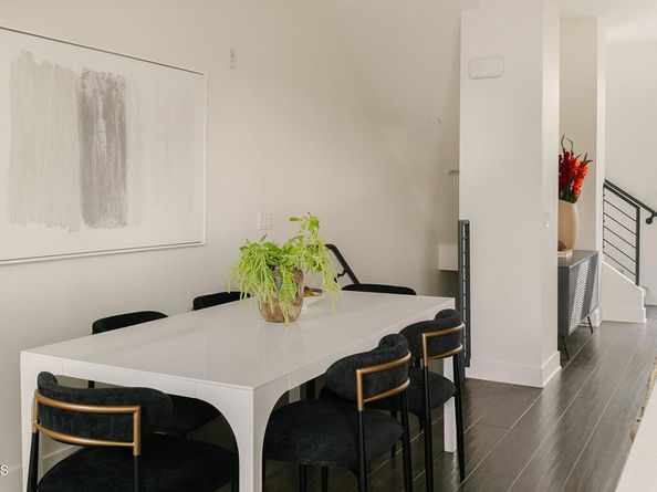 2753 Waverly Drive 302, Los Angeles CA 90039