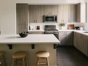 2753 Waverly Drive 302, Los Angeles CA 90039