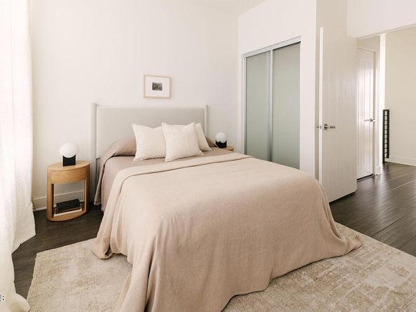 2753 Waverly Drive 302, Los Angeles CA 90039