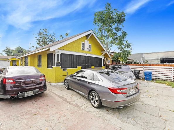 352 W 59th Place, Los Angeles CA 90003