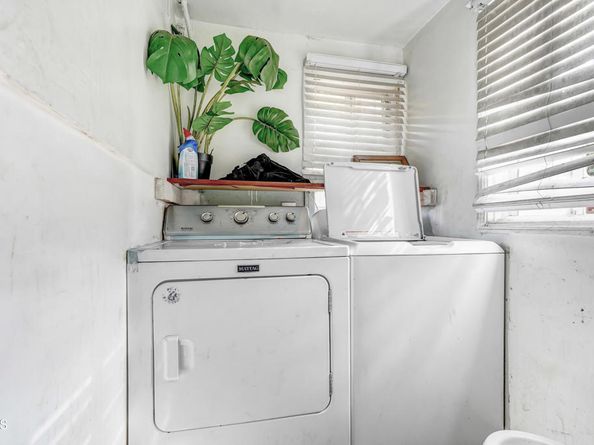 352 W 59th Place, Los Angeles CA 90003