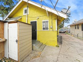 352 W 59th Place, Los Angeles CA 90003