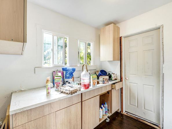 352 W 59th Place, Los Angeles CA 90003