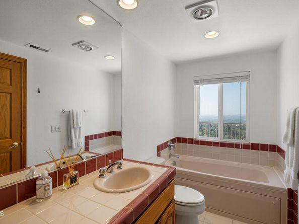 2954 Zane Grey Terrace, Altadena CA 91001