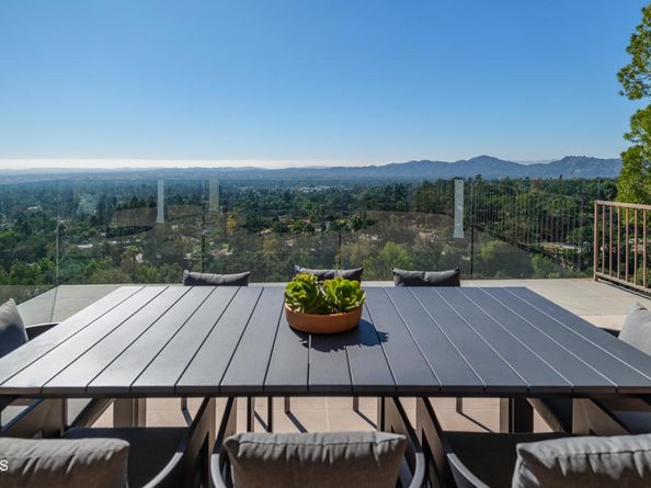 2954 Zane Grey Terrace, Altadena CA 91001