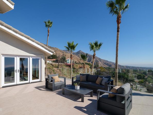 2954 Zane Grey Terrace, Altadena CA 91001