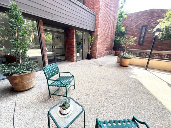 700 S Lake Avenue 111, Pasadena CA 91106