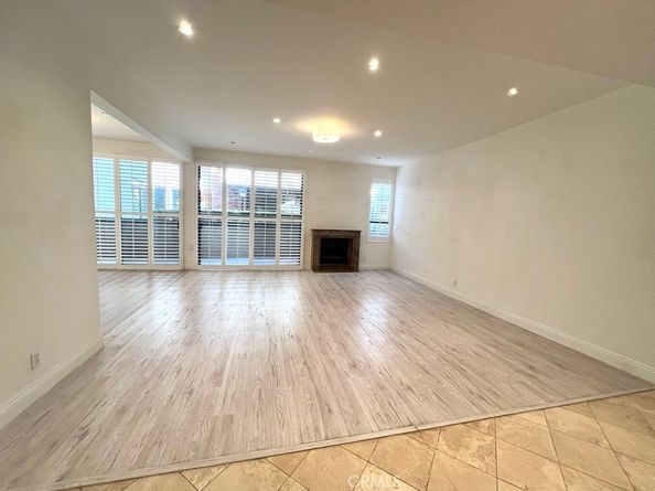 700 S Lake Avenue 111, Pasadena CA 91106