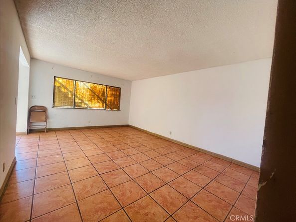 5609 E Beverly Boulevard, East Los Angeles CA 90022