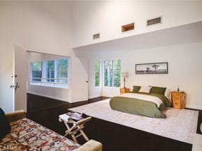 1833 Roscomare Road, Los Angeles CA 90077