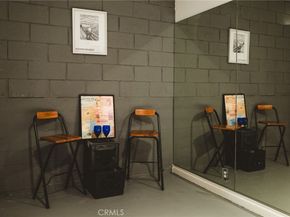 1833 Roscomare Road, Los Angeles CA 90077