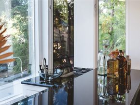 1833 Roscomare Road, Los Angeles CA 90077