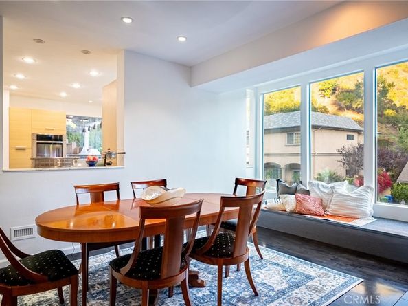 1833 Roscomare Road, Los Angeles CA 90077