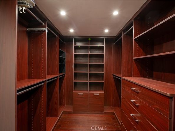 1833 Roscomare Road, Los Angeles CA 90077