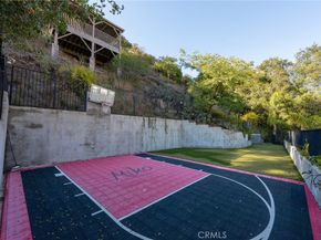 1833 Roscomare Road, Los Angeles CA 90077