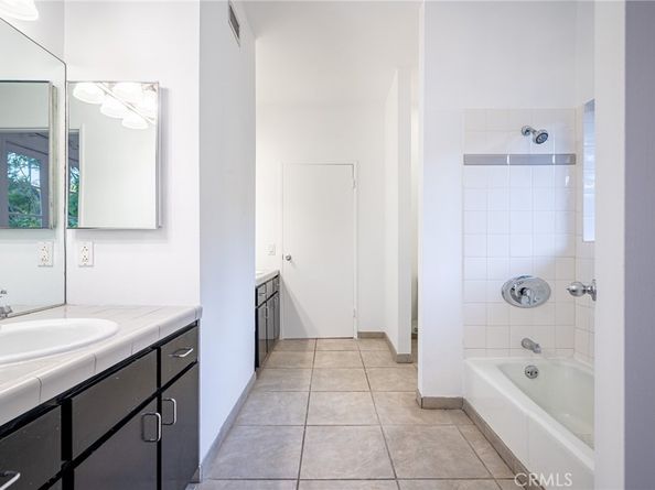 1833 Roscomare Road, Los Angeles CA 90077