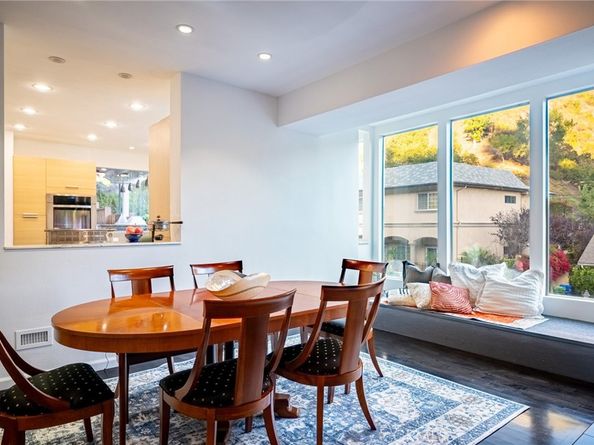 1833 Roscomare Road, Los Angeles CA 90077