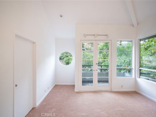 1833 Roscomare Road, Los Angeles CA 90077