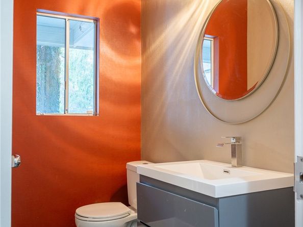 1833 Roscomare Road, Los Angeles CA 90077