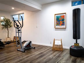 1833 Roscomare Road, Los Angeles CA 90077