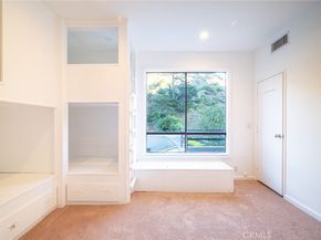 1833 Roscomare Road, Los Angeles CA 90077