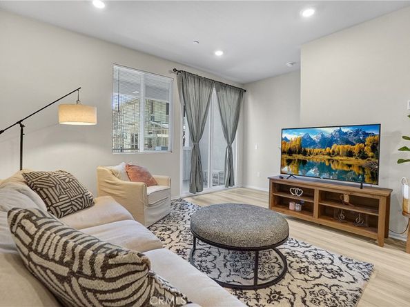 288 Lockhart Way, West Covina CA 91790