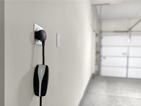 288 Lockhart Way, West Covina CA 91790