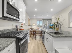 288 Lockhart Way, West Covina CA 91790