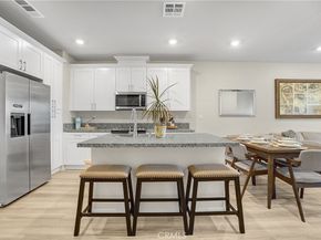 288 Lockhart Way, West Covina CA 91790