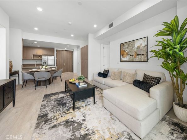 168 S Monterey Street 511, Alhambra CA 91801