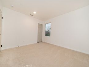 15841 Barletta, Fontana CA 92336