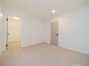 15841 Barletta, Fontana CA 92336