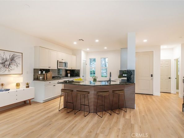 15841 Barletta, Fontana CA 92336