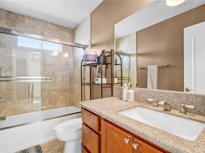 1133 S Hoover Street 314, Los Angeles CA 90006