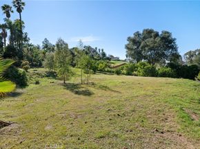 1367 Teepee Drive, Escondido CA 92027