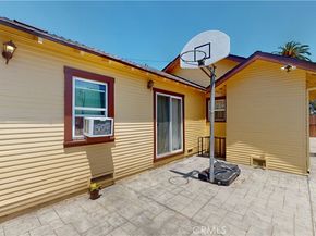 2372 W 29th, Los Angeles CA 90018