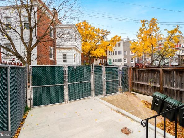 1526 Spring Place NW, Washington DC 20010