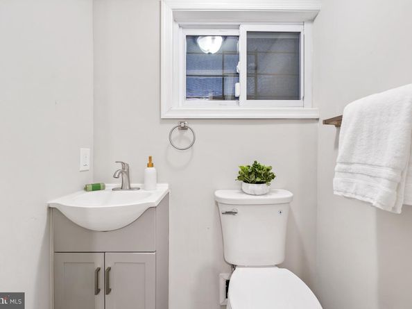 1526 Spring Place NW, Washington DC 20010