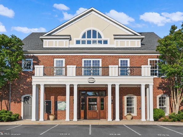 12949 Centre Park Circle 103, Herndon VA 20171