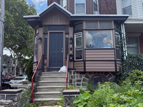 6100 Walnut Street, Philadelphia PA 19139