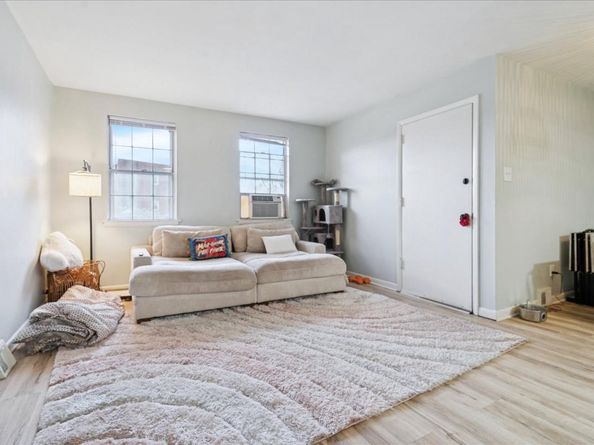 2659 Daphne Road, Philadelphia PA 19131