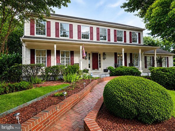 108 Briarwood Court, Sterling VA 20164