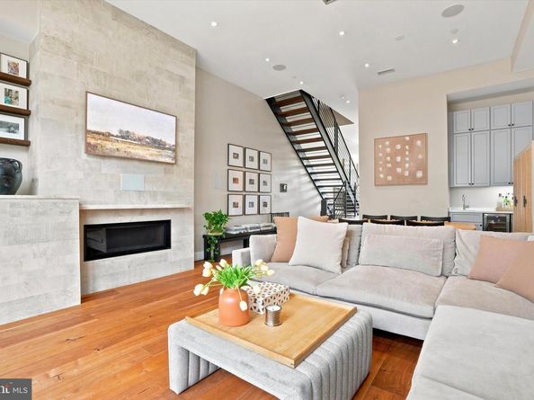 308 N 2nd Street, Philadelphia PA 19106